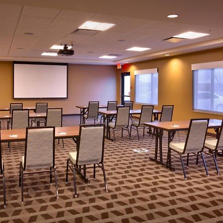 Towneplace Suites By Marriott Dickinson Bagian luar foto